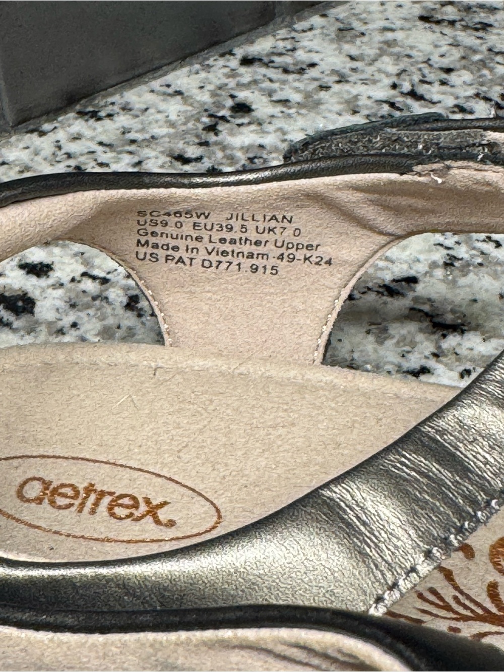 Aetrex Women's Metallic Pewter Braided Strap Sandals, size 9 - Picture 7 of 12